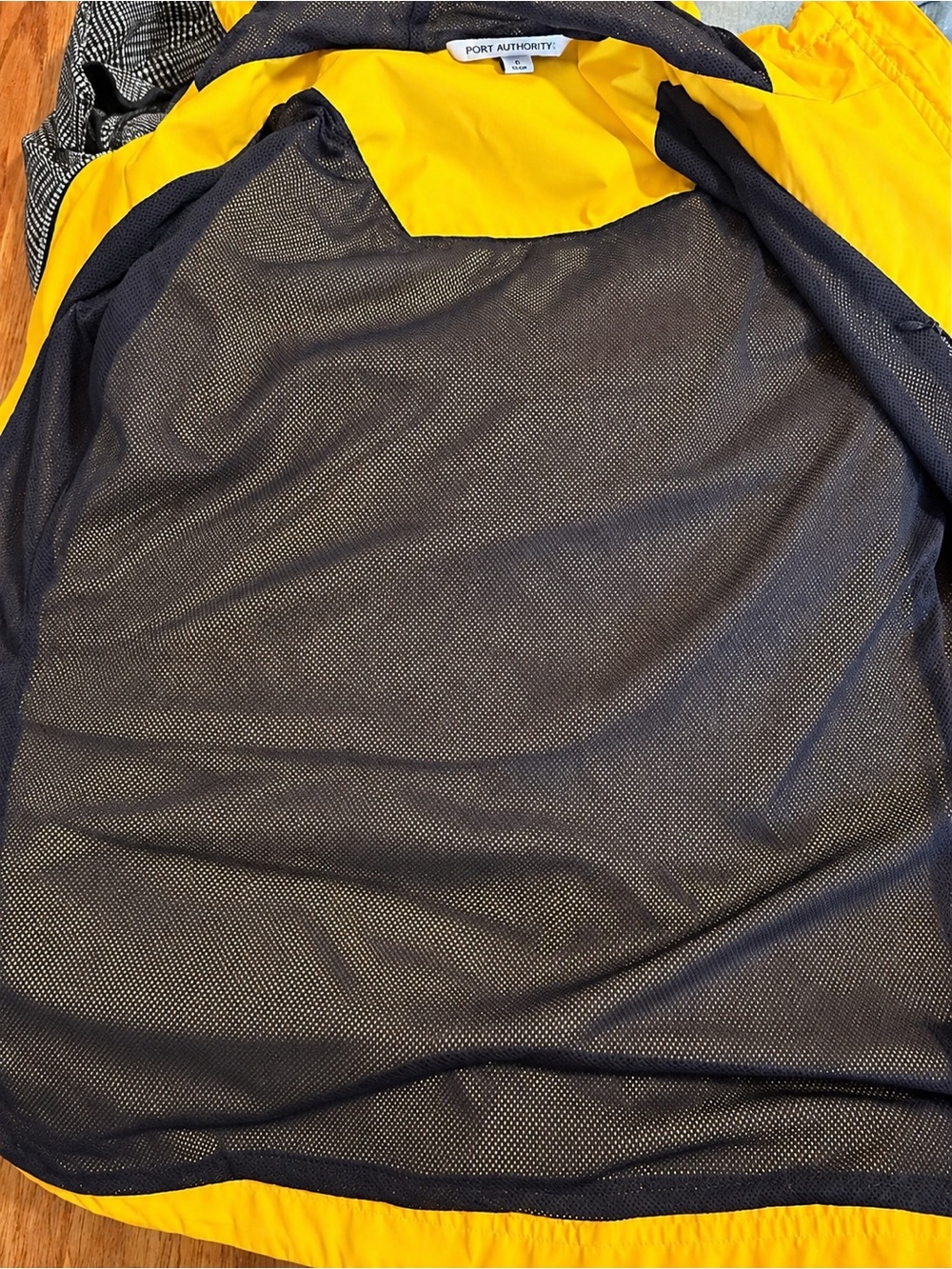 Port Authority Women’s Small Yellow Hooded Rain Jacket Waterproof Mesh Lined - Picture 6 of 9